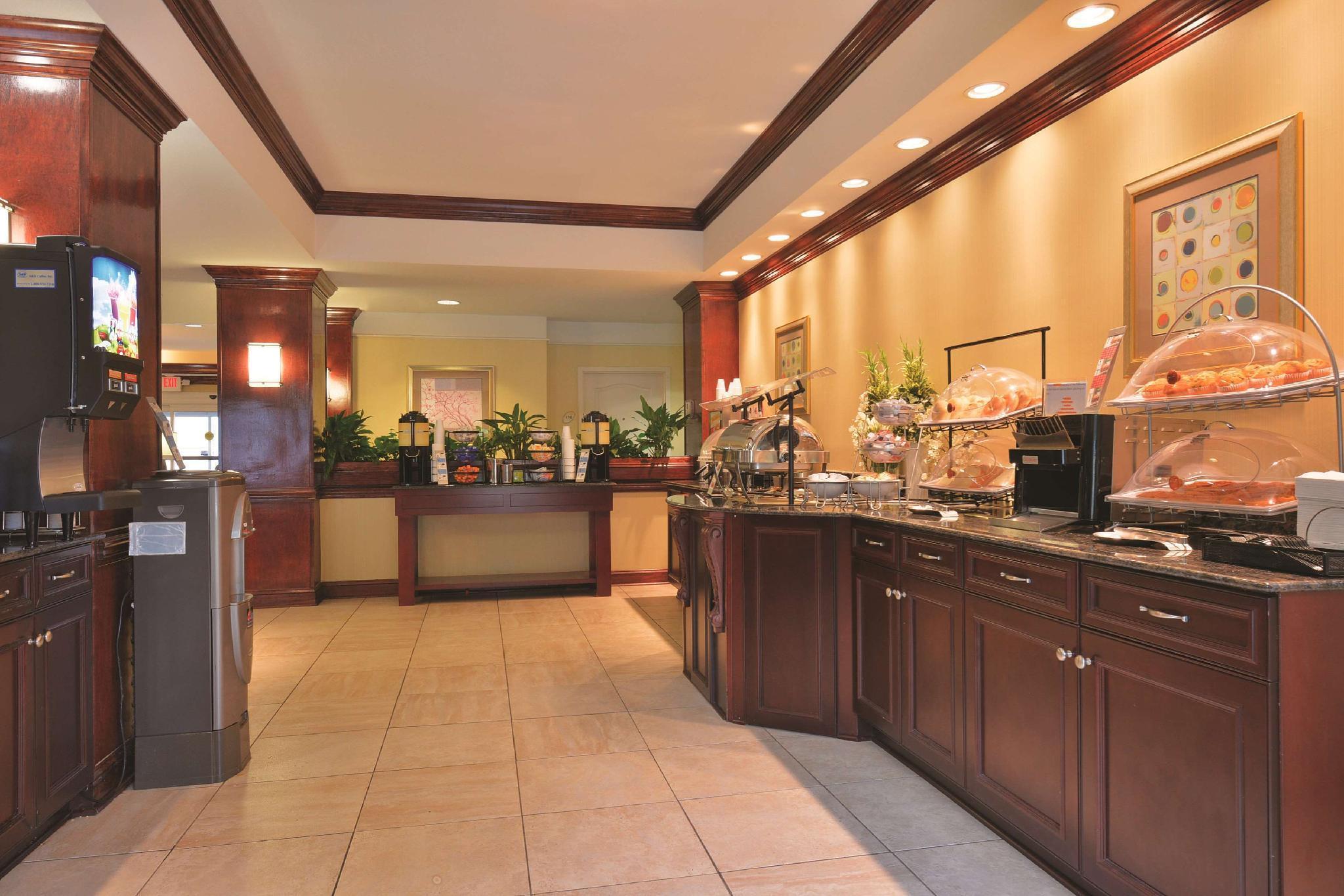 La Quinta By Wyndham Savannah Airport - Pooler Dış mekan fotoğraf