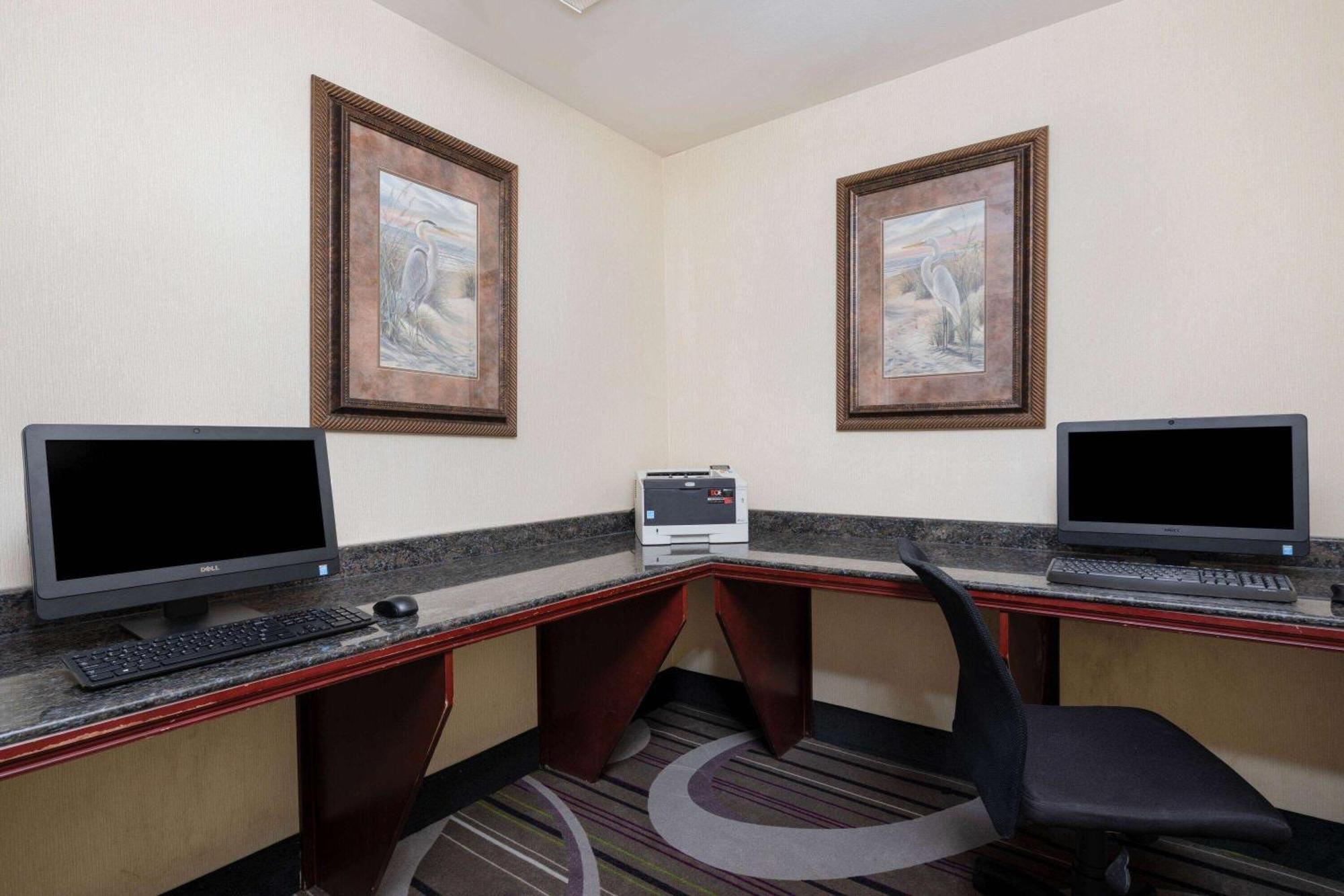 La Quinta By Wyndham Savannah Airport - Pooler Dış mekan fotoğraf
